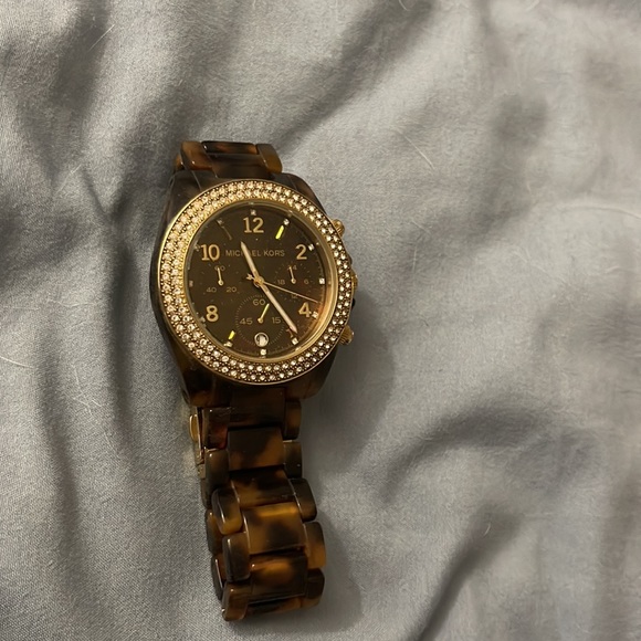 Michael Kors watch - Picture 2 of 5